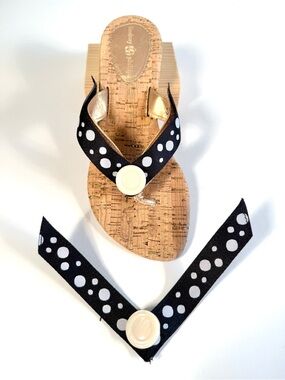 Lindsay Phillips SwitchFlops  Black Polka Dot Button Interchangeable Straps Sz M